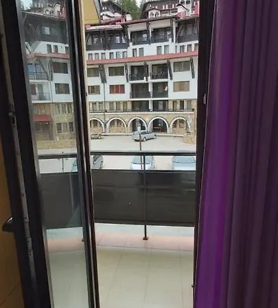 Moni Apartment